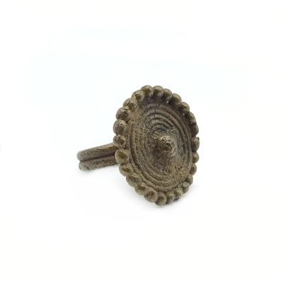 Disk shaped bronze ring, African antique bronze ring. Senufo jewellery