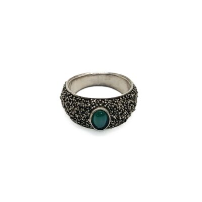 Granulated silver and green gem band ring size 7 Bali ethnic jewelry